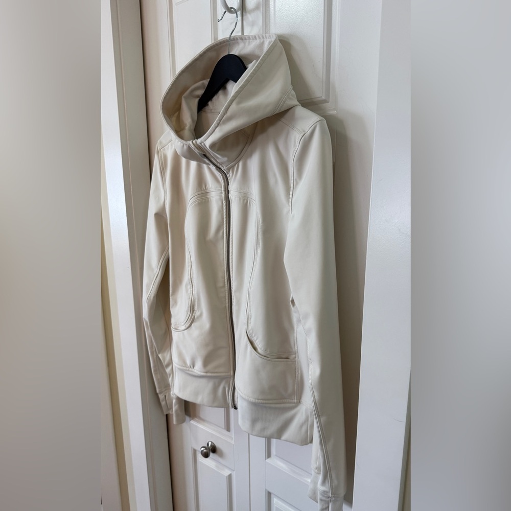 Lululemon Uba Hoodie Softshell | Size 8 - Picture 9 of 13